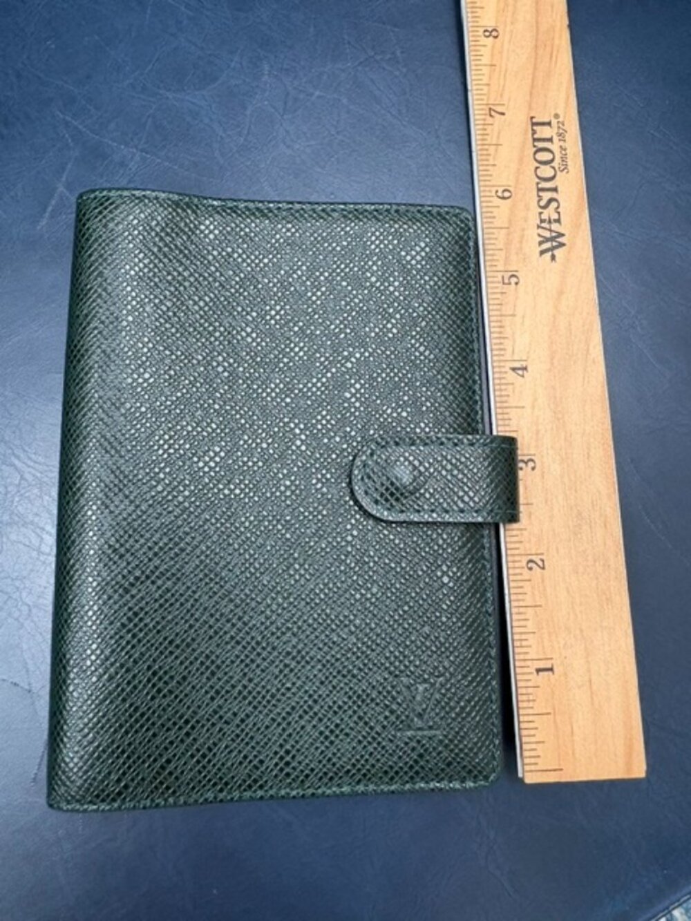 Louis Vuitton Taiga Agenda PM Notebook Cover, Evergreen NWOT - Picture 9 of 10